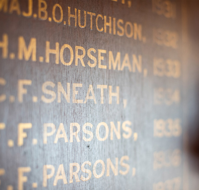 Thorpeness Golf Club & Hotel, Bar Wood Panel