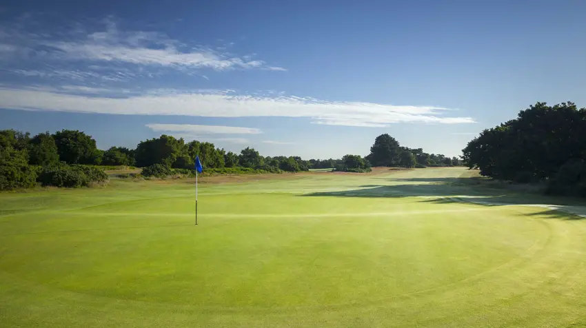 7 Top Tips For Playing Golf In The Sun