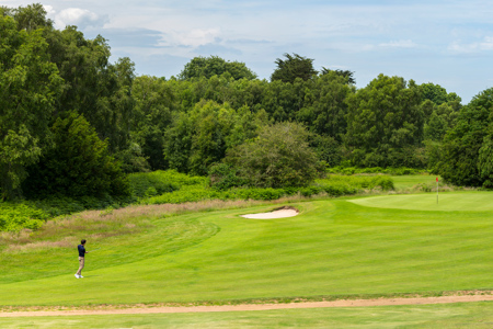 Pitch into the 6th at Thorpeness Golf Course Suffolk